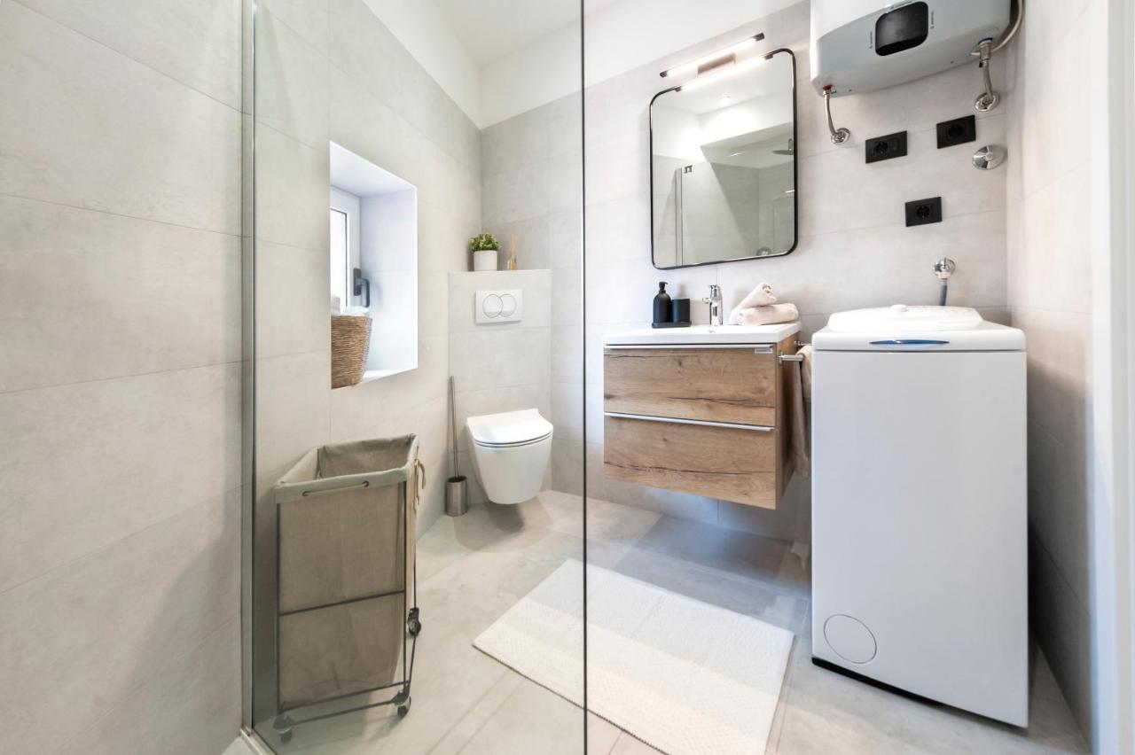 Modern And Cozy Apartments Salt & Pepper In Heart Of Ρόβινι Εξωτερικό φωτογραφία